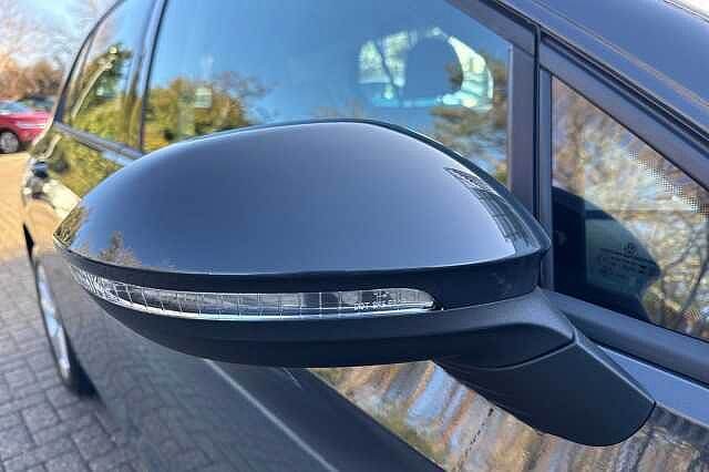 2022 Volkswagen Golf 1.5 TSI Life 5dr Hatchback Petrol Manual