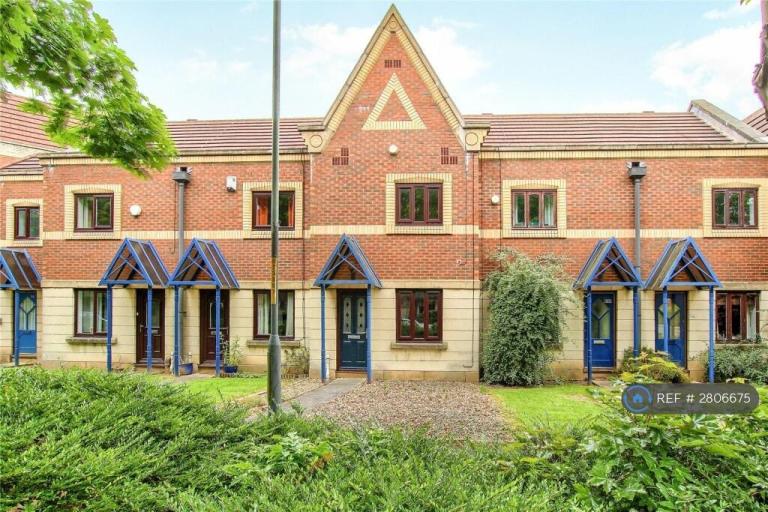 2 bedroom house in Trinity Mews, Stockton-On-Tees, TS17 (2 bed) (#2806675)