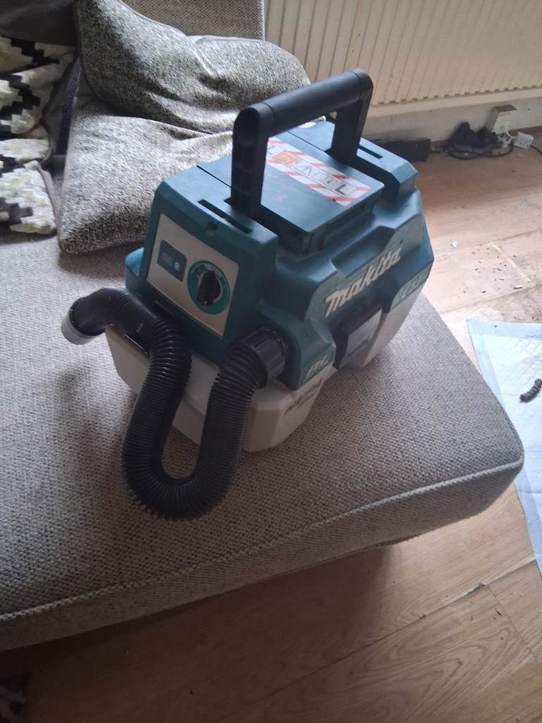 Makita hoover 