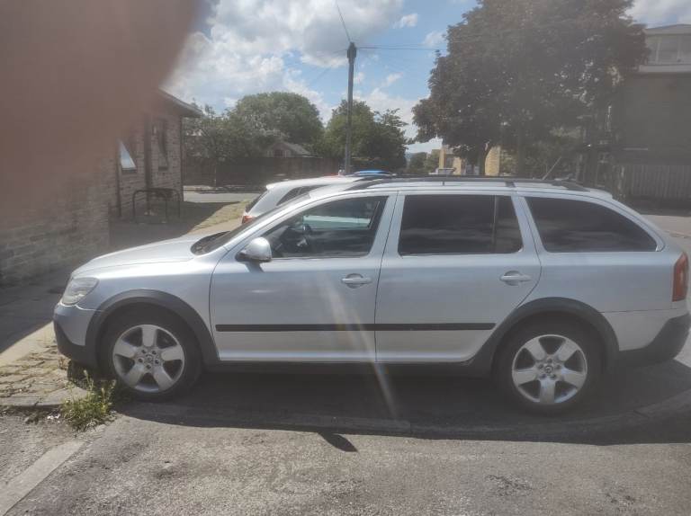Skoda Octavia Scout 2.0 CR TDi Estate 4x4 rare Automatic DSG may swap 7 seater