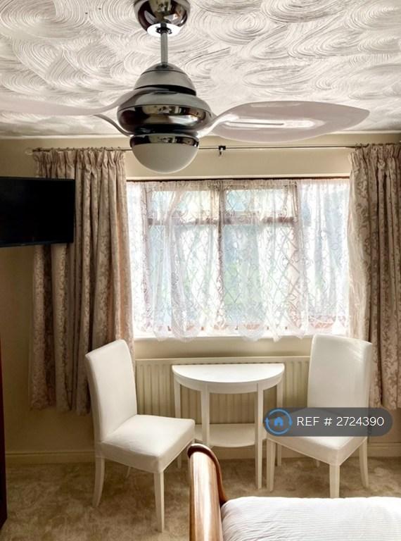 1 bedroom in Coventry Road, Kingsbury, Tamworth, B78 (#2724390)