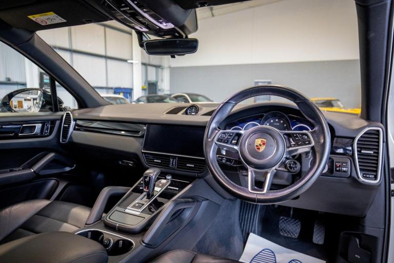 2020 Porsche Cayenne E-Hybrid 5dr Tiptronic S ESTATE PETROL/ELECTRIC Automatic