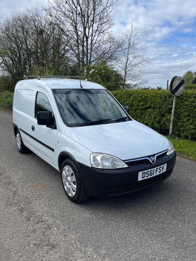 Vauxhall Combo 1.3 cdti 61 plate 148k Mot 17/02/2027. £1695.