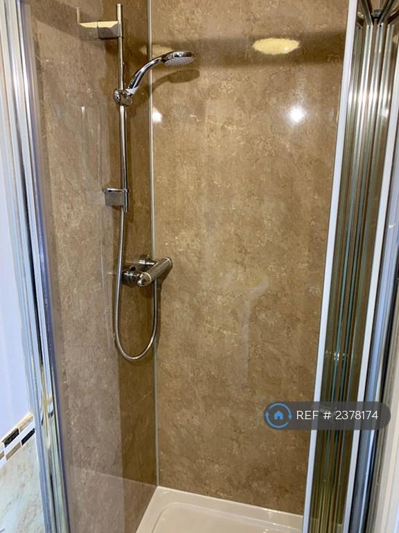 1 bedroom in Trinity Close, Crewe, CW2 (#2378174)