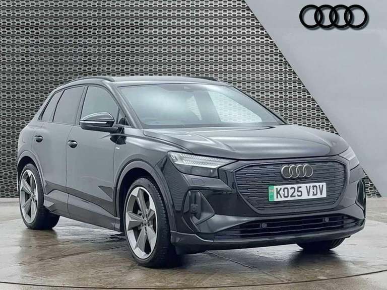 2025 Audi Q4 e-tron Q4  Black Edition 45 e-tron  210,00 kW SUV ELECTRIC Automatic