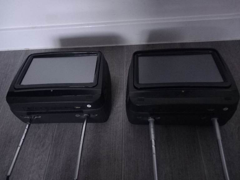 Headrest with built-in dvd players 