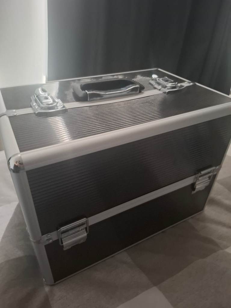 Make-Up Case 
