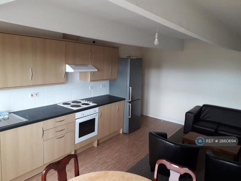 4 bedroom flat in Camden Crescent, Bath, BA1 (4 bed) (#2860694)