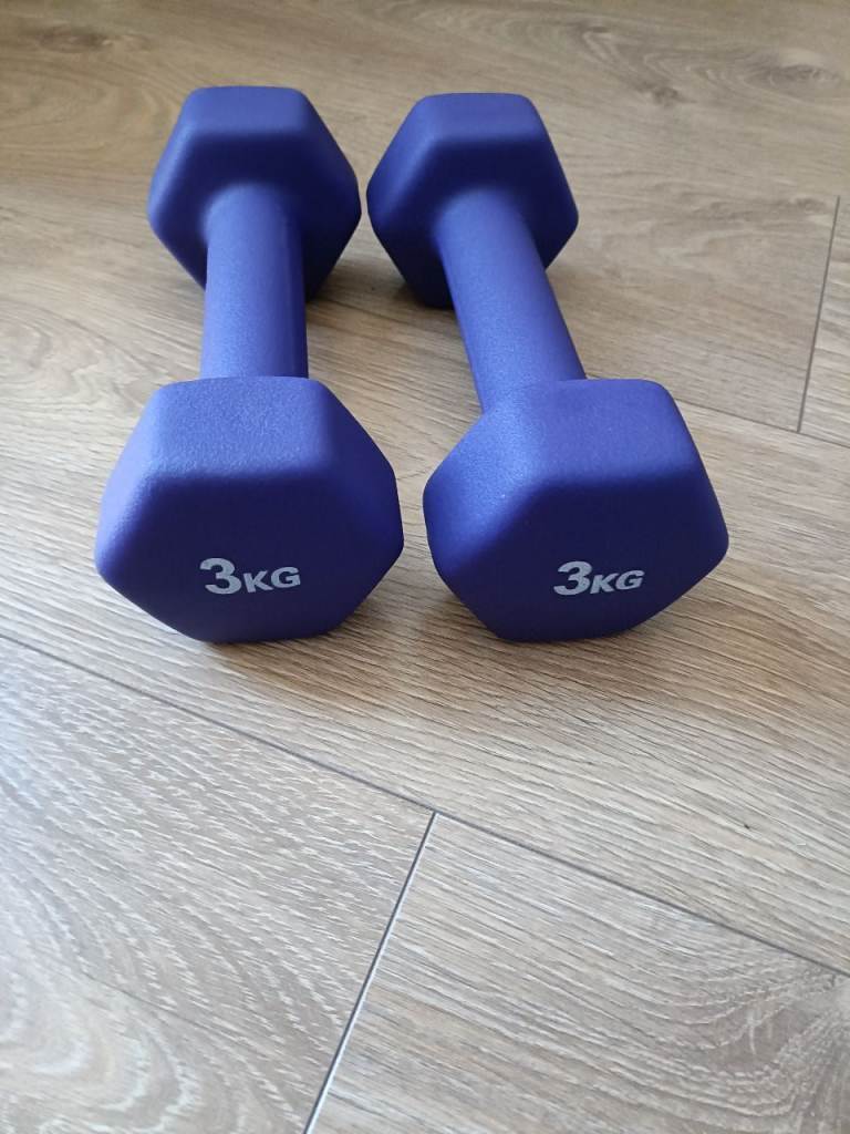 Pair of 3kg purple neoprene dumbbells 