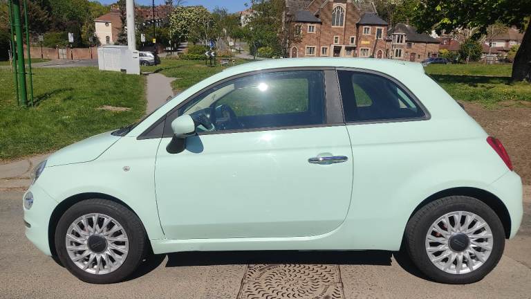LADY OWNED NEW SHAPE FIAT 500-LONG MOT-ULEZ EXEMPT-IDEAL FIRST CAR 