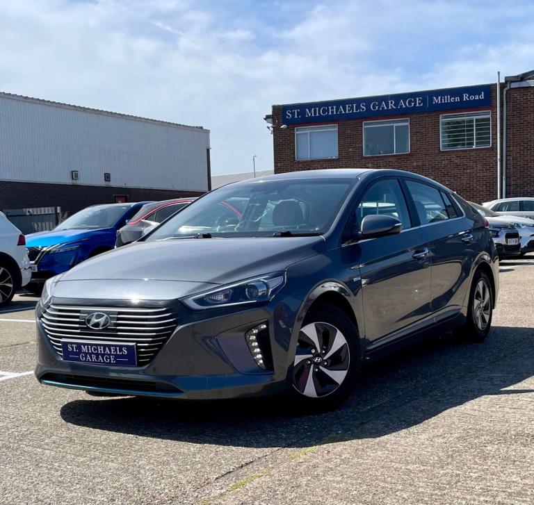 2017 Hyundai IONIQ 1.6 IONIQ Premium SE FHEV Semi-Auto 5dr Hatchback Hybrid Automatic