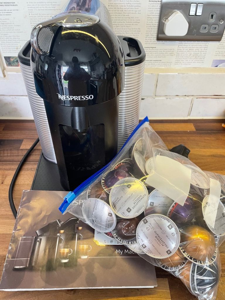 Nespresso Vertuo Plus Coffee Machine Bundle with pods