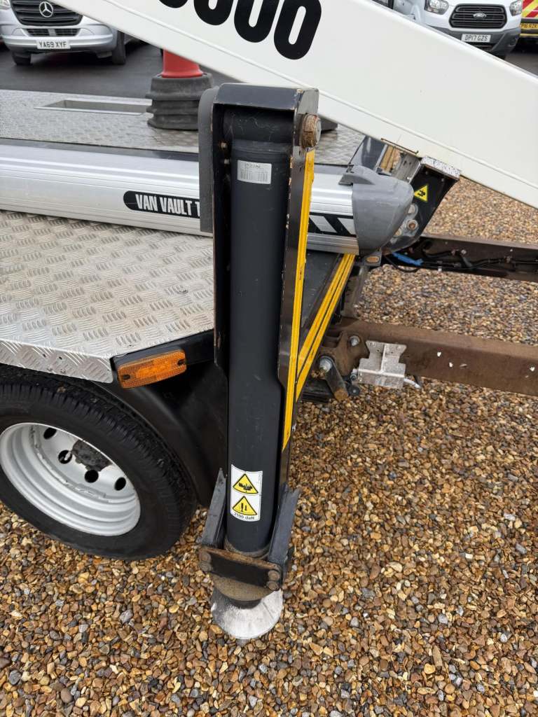 2015 Nissan Cabstar 35.14 dCi Chassis Cab CHASSIS CAB DIESEL Manual