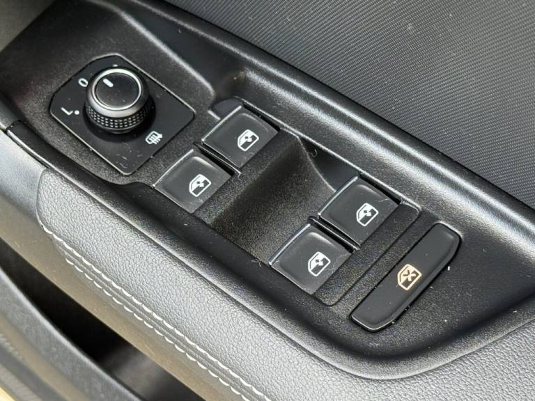 2019 19 AUDI A1 1.5 TFSI 35 S LINE SPORTBACK 5DR PETROL MANUAL EURO 6 (S/S) (150