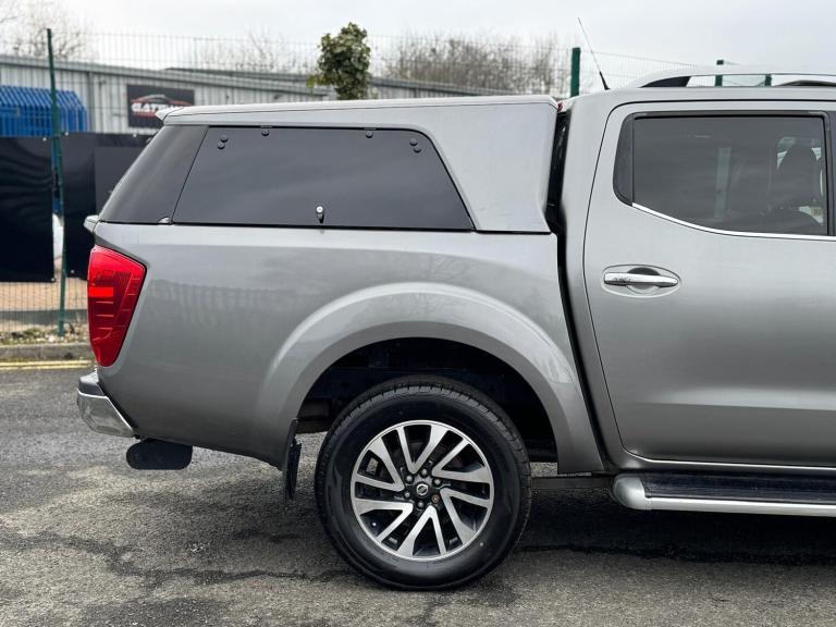 2017 Nissan Navara Double Cab Pick Up Tekna 2.3dCi 190 4WD Auto PICK UP DIESEL Automatic