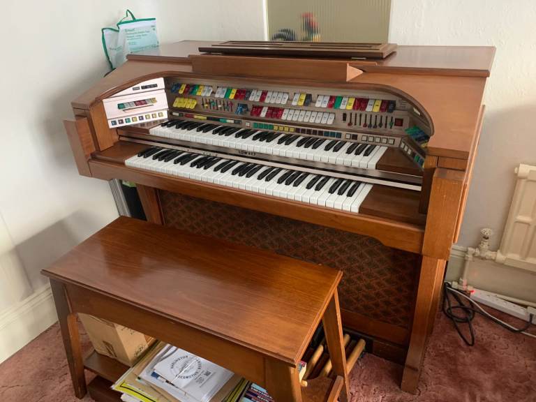 LOWREY Symphonic Orchestral Theatre Console Organ