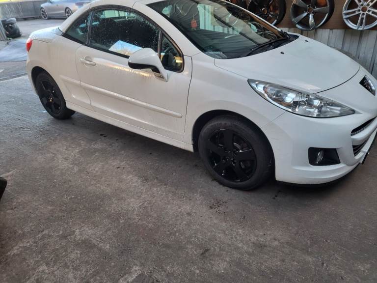 Peugeot, 207, Convertible, 2012, Manual, 1560 (cc), 2 doors