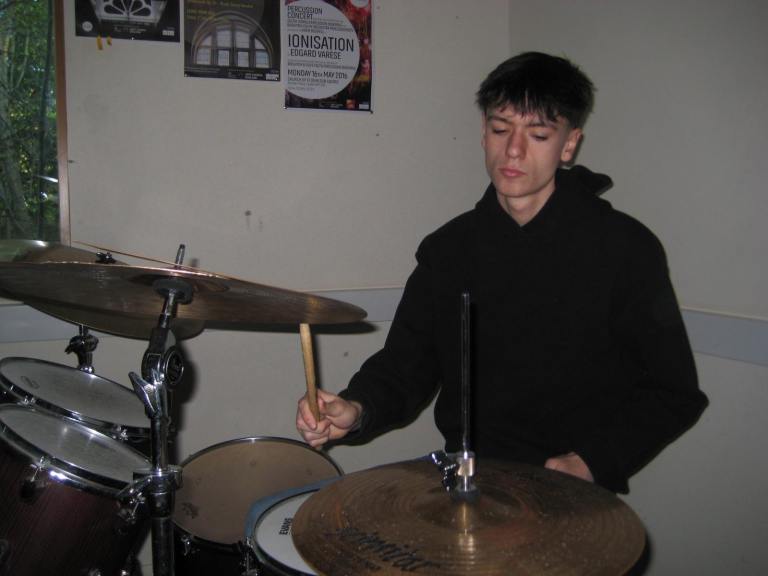 DRUMMER Available For Bands and Gigs - Brighton