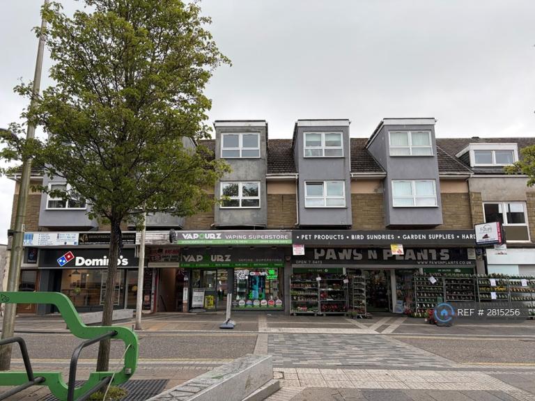 2 bedroom flat in Kirkintilloch, Glasgow, G66 (2 bed) (#2815256)