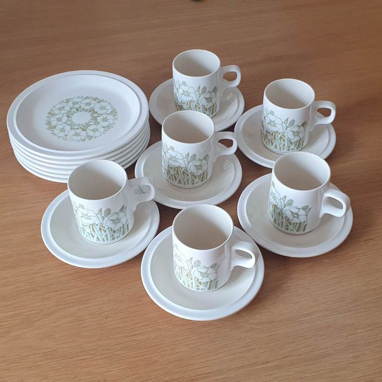 Vintage Hornsea Pottery Fleur Coffee Set Trios 18 Cups Saucers Side Plates Excellent