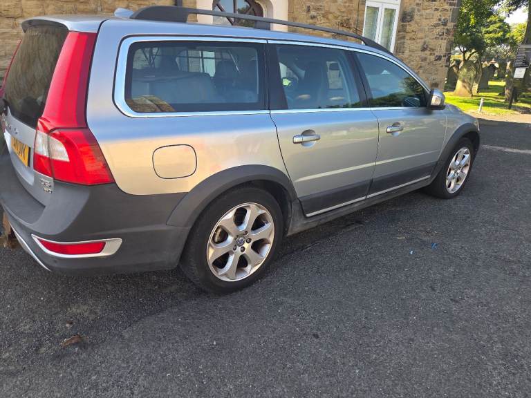VOLVO XC70 AWD AUTOMATIC ESTATE 2011 