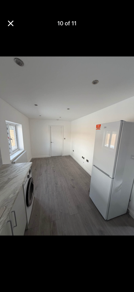 2 bedroom house Walton on Thames 