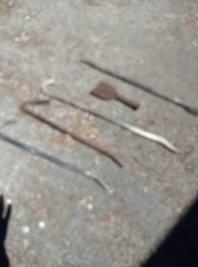 Crow bar. Wrecking bar