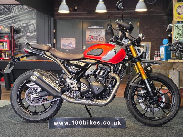2026 TRIUMPH SCRAMBLER 400 X ONLY 318 MILE'S 