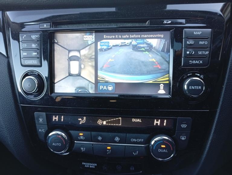 2016 Nissan Qashqai 1.2 DiG-T Tekna [Non-Panoramic] 5dr HATCHBACK Petrol Manual