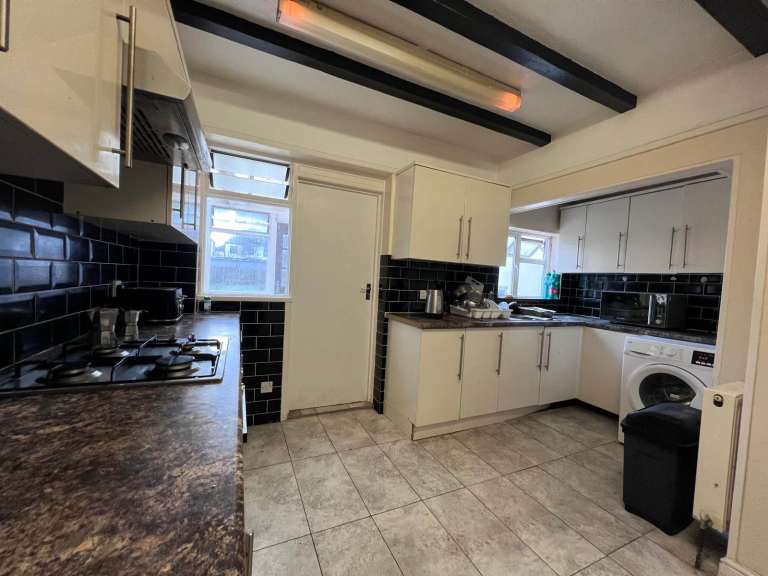 Room for rent in SE6