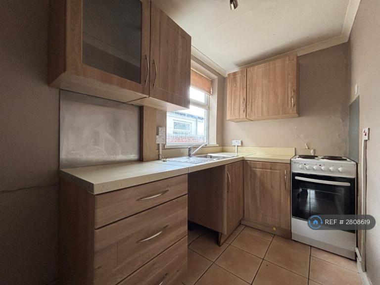 2 bedroom house in West Street, Syston, Leicester, LE7 (2 bed) (#2808619)