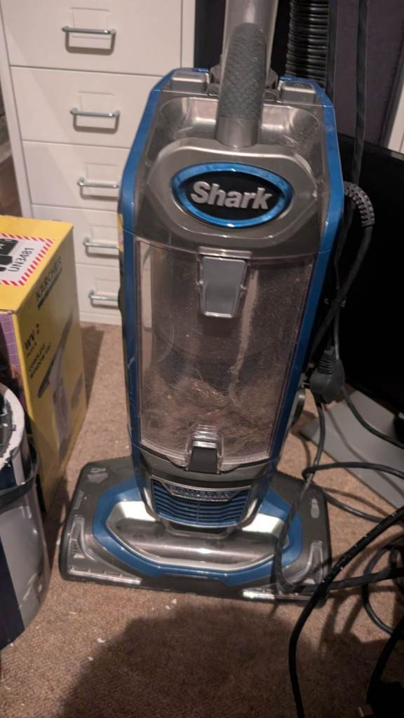 Shark vacuum cleaner 