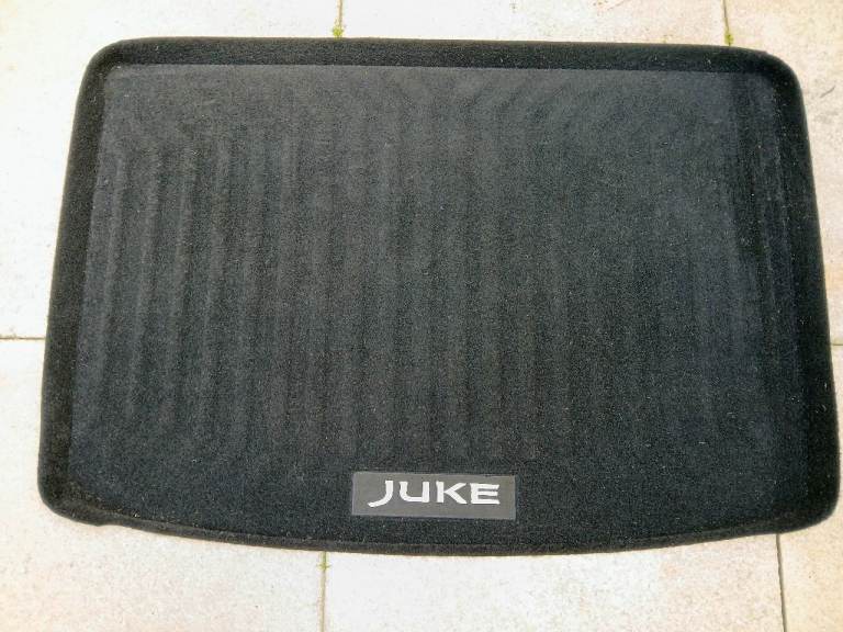 Car boot liner 