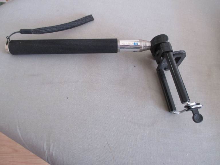 SELFIE STICK
