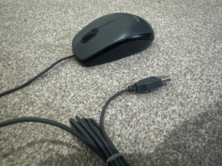 Logitech M100 Wired Mouse – Grey, As Good As New