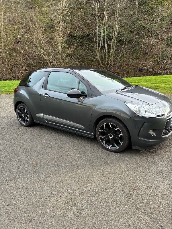 DS, DS 3, Hatchback, 2016, Manual, 1199 (cc), 3 doors