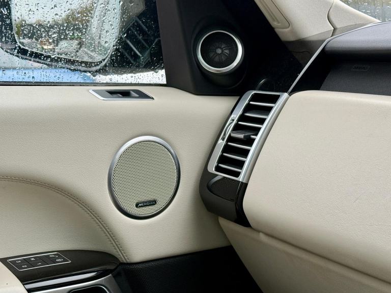 2017 Land Rover Range Rover 3.0 TD V6 Vogue SUV 5dr Diesel Auto 4WD