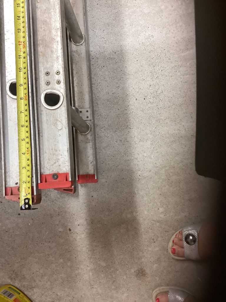 Aluminium ladders  double extension  3.400 metres each 