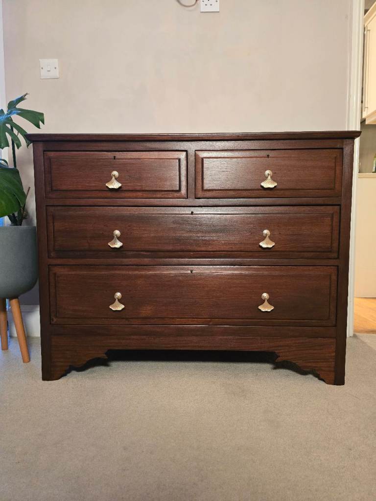 Refurbished Chest of Drawers – Perfect for a Bathroom Vanity