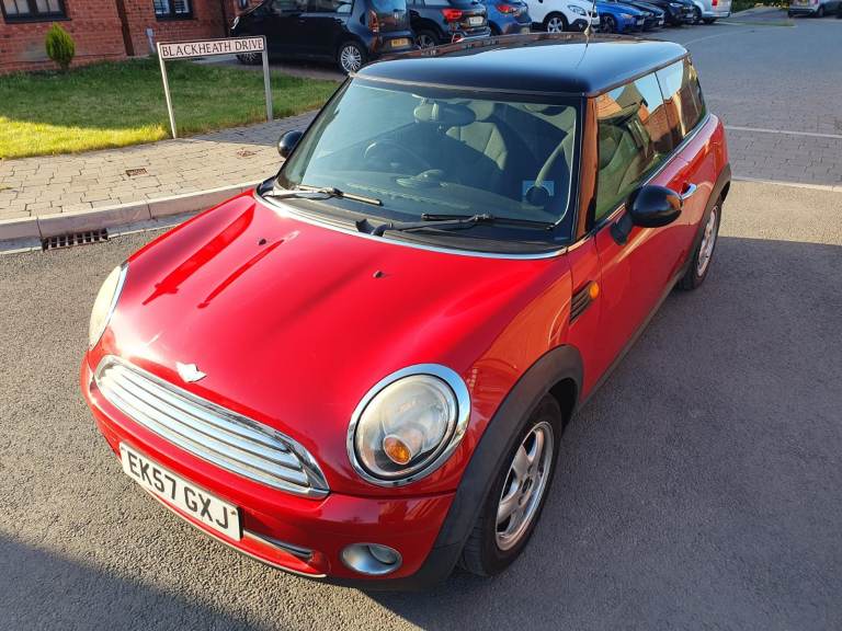 16 Services - 4 Previous Owners. MINI Cooper. 1.6 (120 PS) Petrol. 6 Speed Manual. 3 doors. 2007/57.