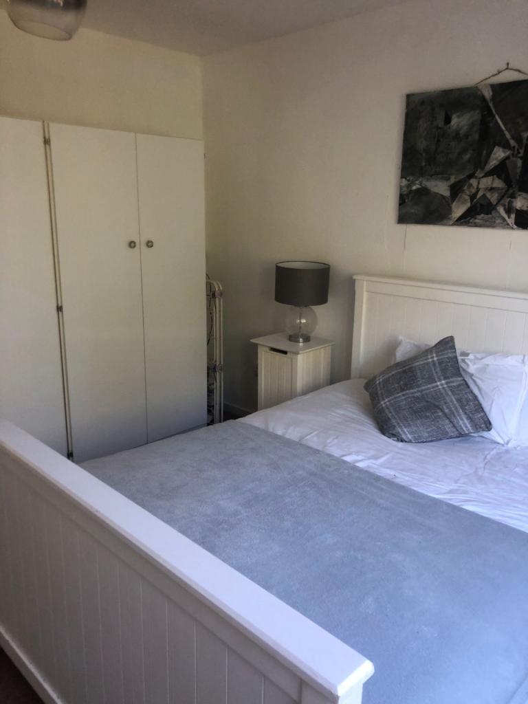Bright Double Room in Borehamwood to Rent 