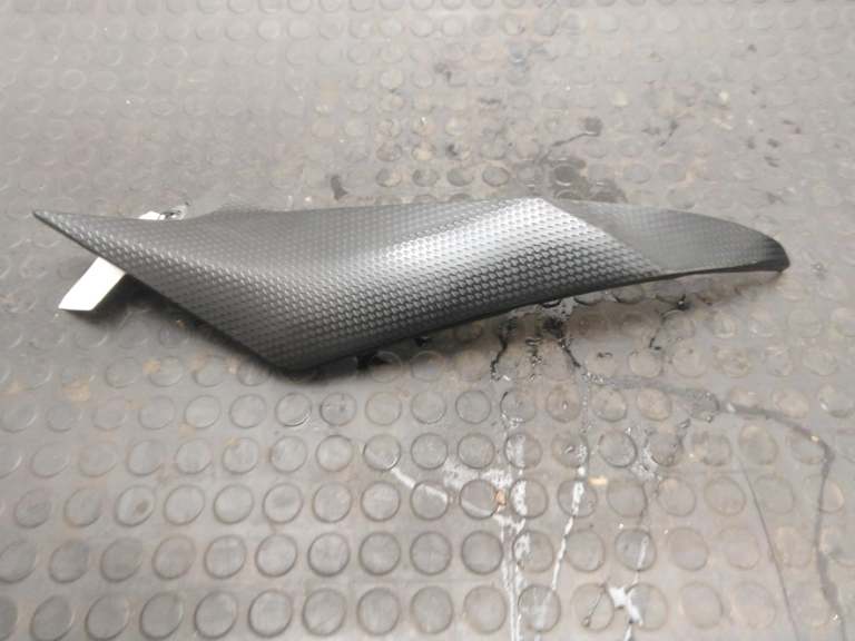 Yamaha Yzf R6 Side Fairing Trim Panel Rh 1997-2014
