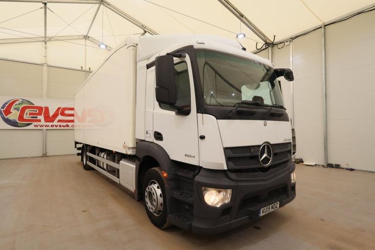 2019 (19 PLATE) Mercedes Benz Antos 1824 4x2 Euro 6 Refrigerated