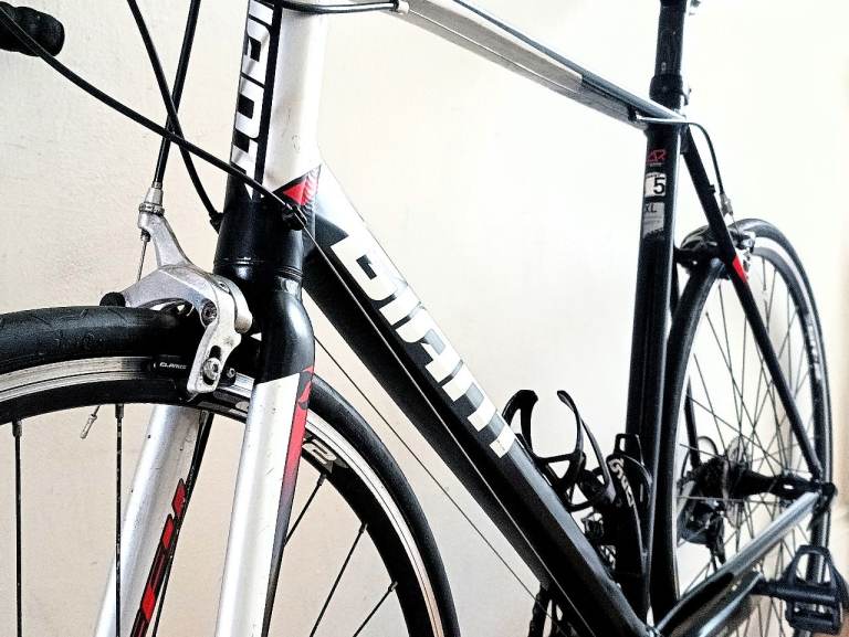 GIANT DEFY 5 Road STILL AVAILABLE Forks 9.5kg SERVICED, £395.00 for Sale
