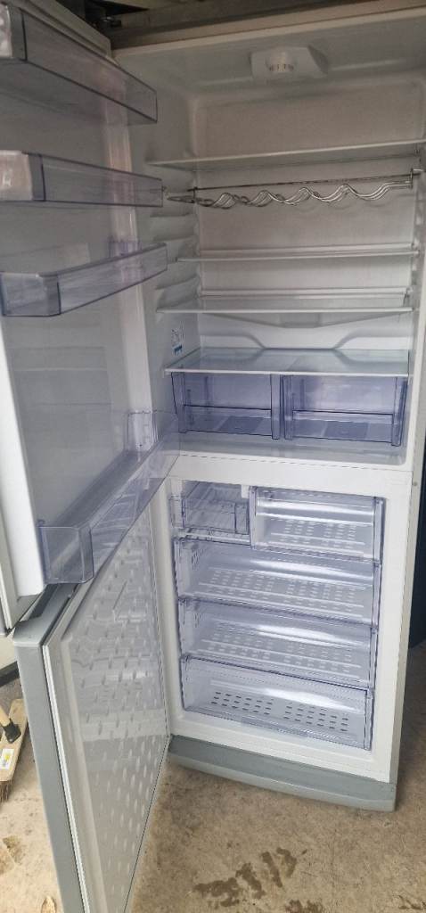 Silver Beko fridge freezer _ free delivery
