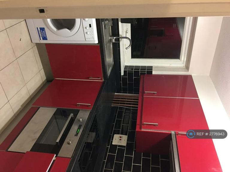 1 bedroom flat in Chepstow Road, Croydon, CR0 (1 bed) (#2776943)