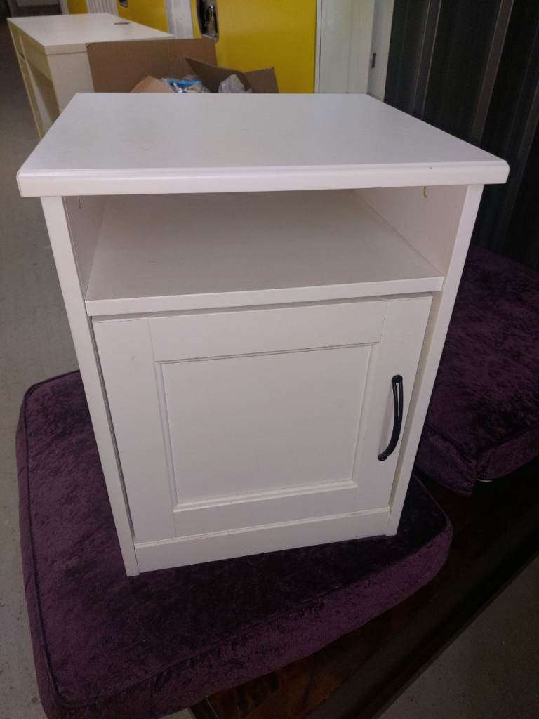 White Bedside Cabinet 