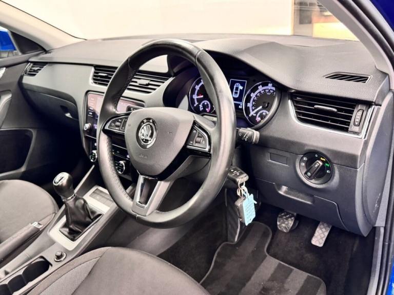 2019 Skoda Octavia 1.5 TSI GPF ACT SE TECHNOLOGY FIVE DOOR 150 BHP + PARKING SENSORS + APPLE P Ha...