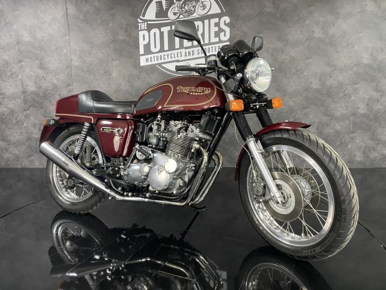 Triumph T160 Legend Les Williams or LP Williams Genuine Bike