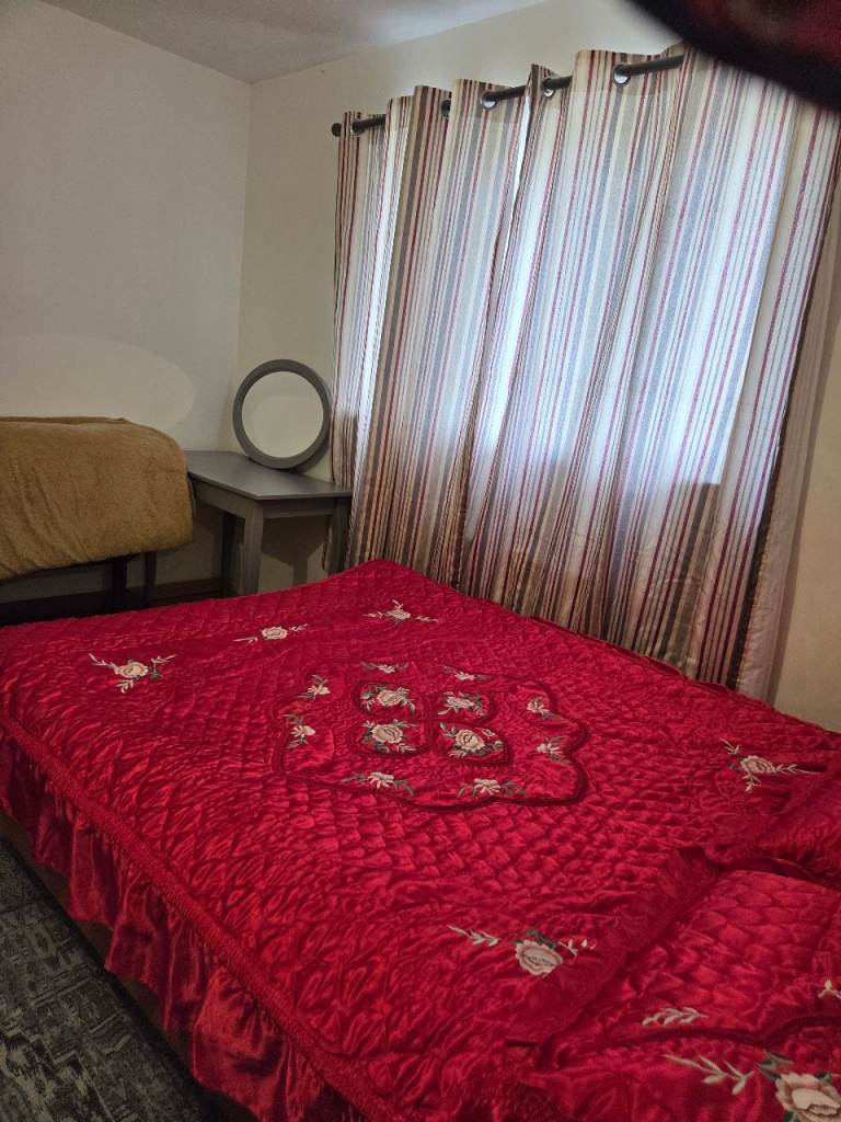 Double Room for rent in a nice area